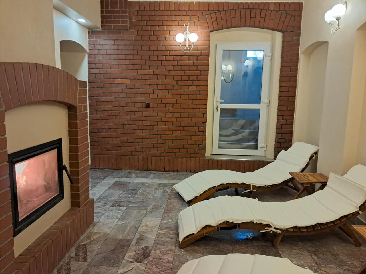 Szwajcarka Willa Z Sauna I Jacuzzi Kudowa Zdroj Exterior photo