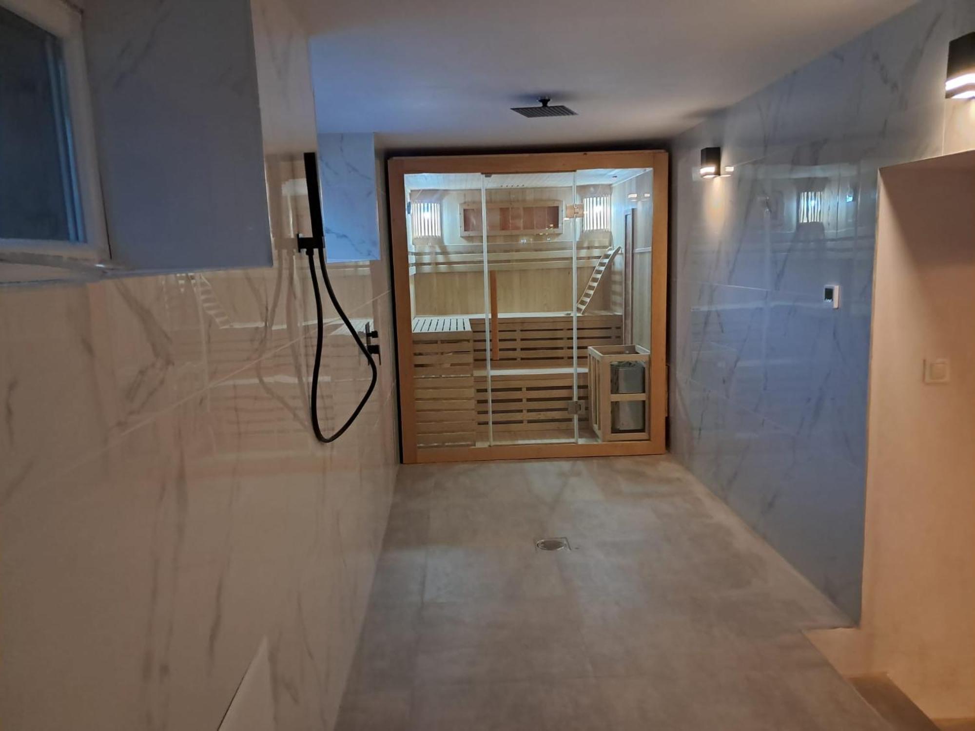 Szwajcarka Willa Z Sauna I Jacuzzi Kudowa Zdroj Exterior photo